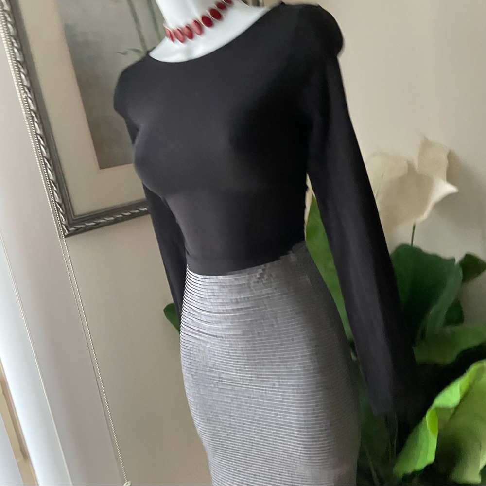 Divided black crop long sleeve top - Picture 3 of 3